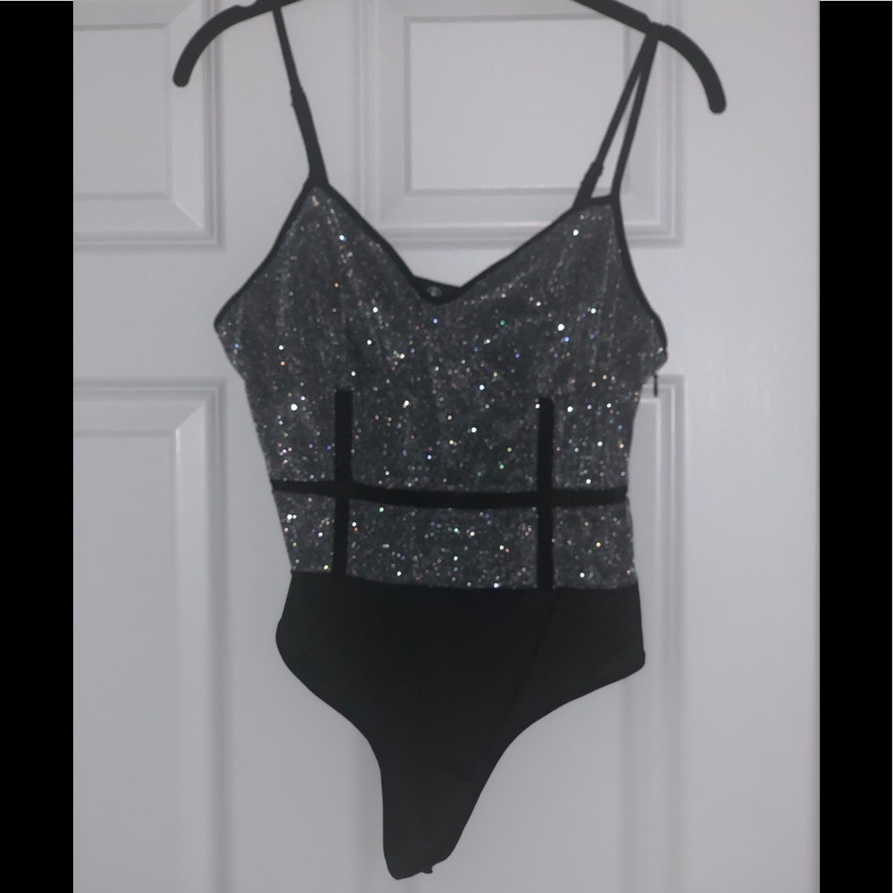 🖤✨Black & Silver Sleeveless bodysuit